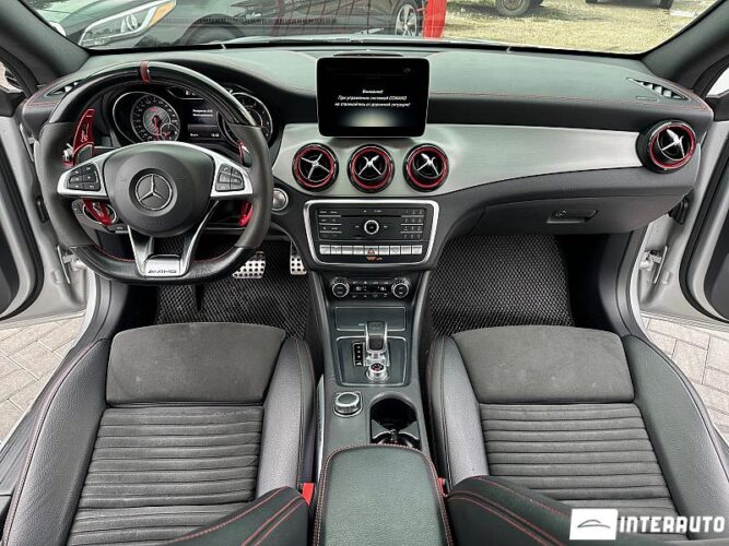 mercedes CLA 45 AMG 2018