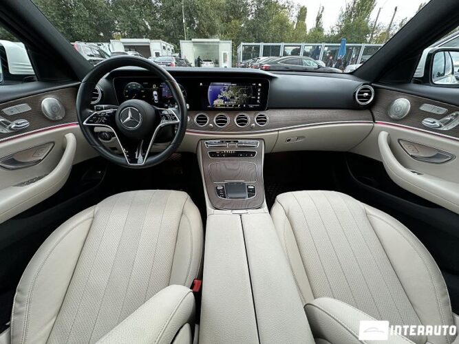 Mercedes E 350 47 mercedes E 350 2022
