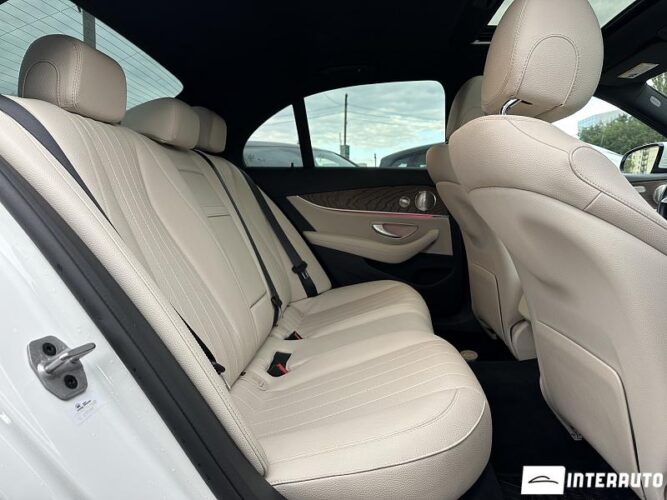 Mercedes E 350 49 mercedes E 350 2022