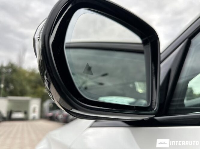 Mercedes E 350 37 mercedes E 350 2022