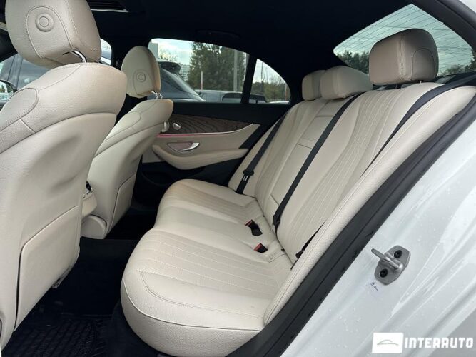 Mercedes E 350 48 mercedes E 350 2022