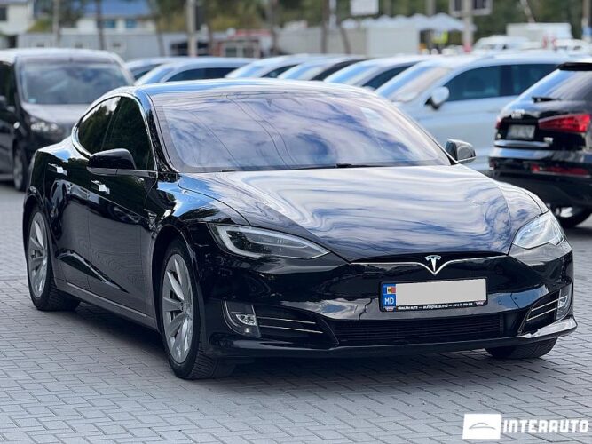 tesla Model S 2018