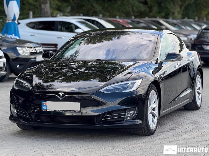 Tesla Model S 2018 doar la InterAuto
