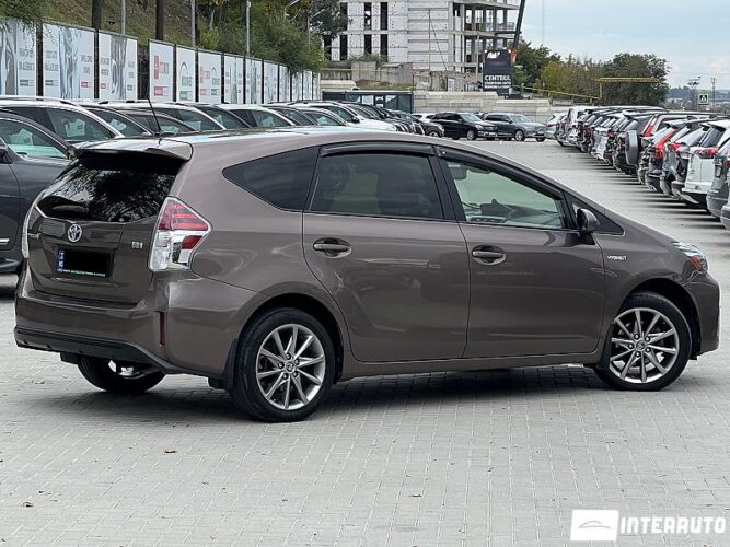 toyota Prius Plus / V 2016