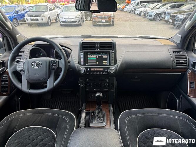 toyota Land Cruiser Prado 2010