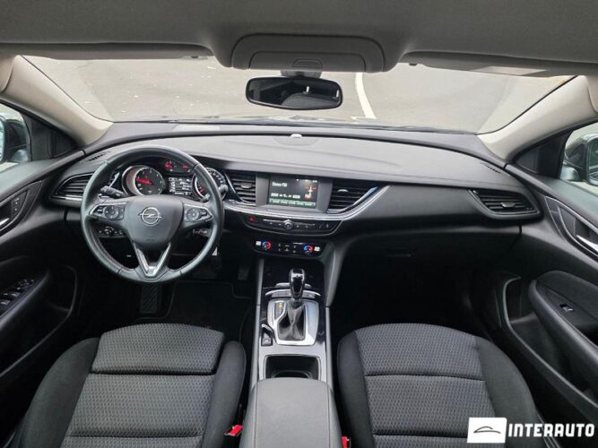 Opel Insignia 36 opel Insignia 2020