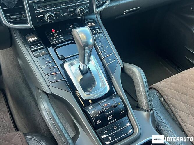 porsche Cayenne 2015