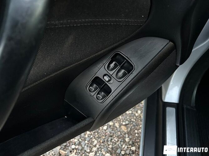 Mercedes C 180 32 mercedes C 180 2005