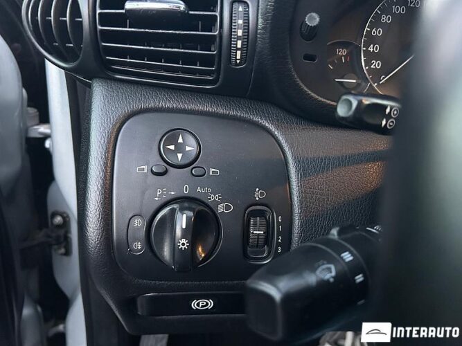 Mercedes C 180 33 mercedes C 180 2005