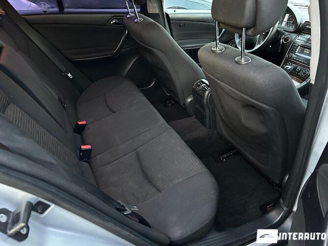 Mercedes C 180 40 mercedes C 180 2005