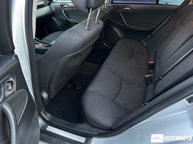 Mercedes C 180 39 mercedes C 180 2005