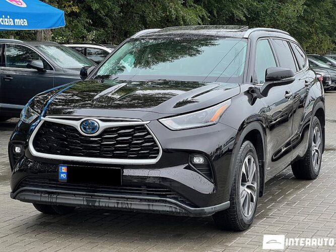 Toyota Highlander 2020 doar la InterAuto
