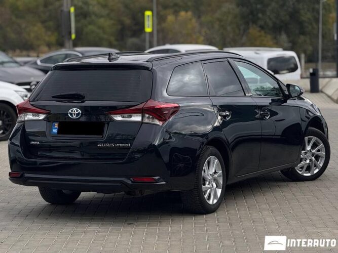 toyota Auris 2015
