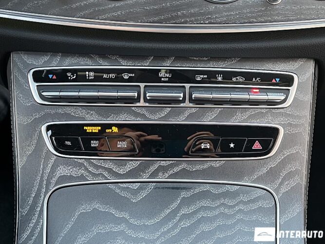 Mercedes E 220 45 mercedes E 220 2021