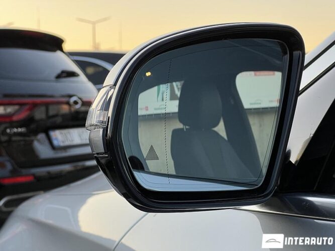 Mercedes E 220 51 mercedes E 220 2021