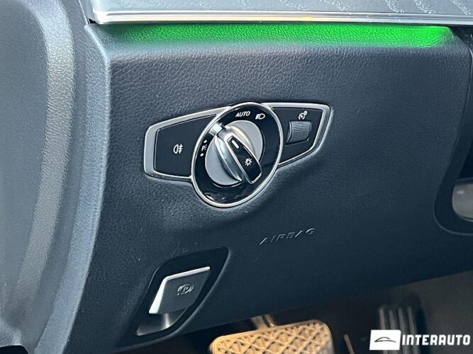 Mercedes E 220 54 mercedes E 220 2021