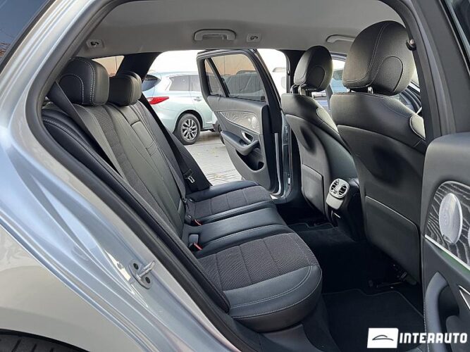 Mercedes E 220 48 mercedes E 220 2021