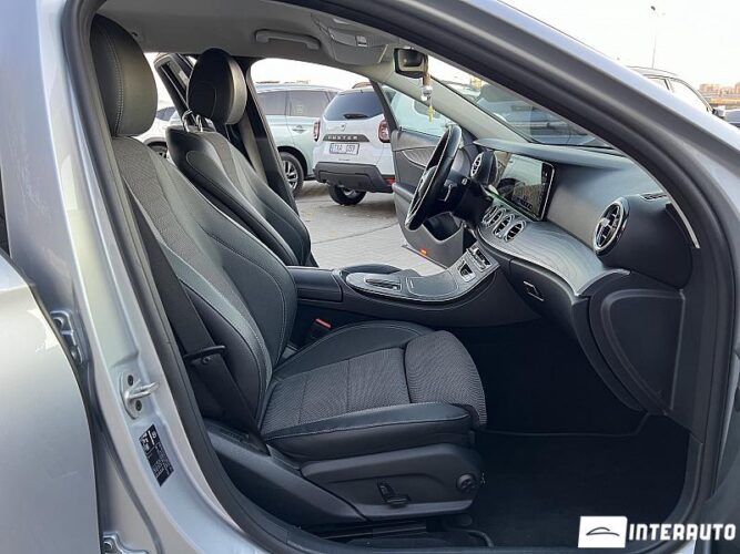 Mercedes E 220 49 mercedes E 220 2021