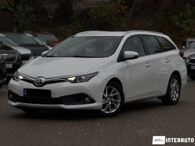toyota Auris 2016