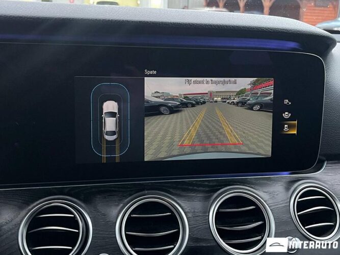 Mercedes E 220 41 mercedes E 220 2020