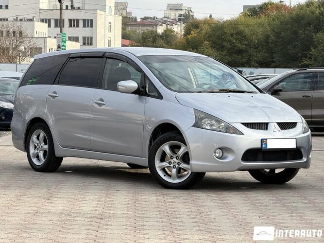 mitsubishi Grandis 2005