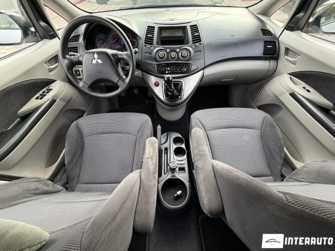 mitsubishi Grandis 2005