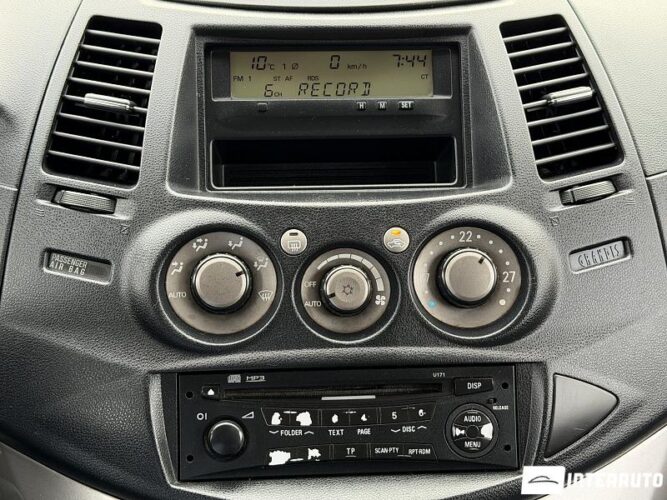 mitsubishi Grandis 2005