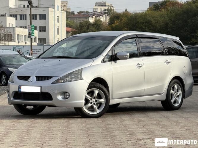 Mitsubishi Grandis 2005 doar la InterAuto