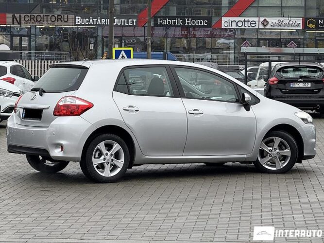 toyota Auris 2012