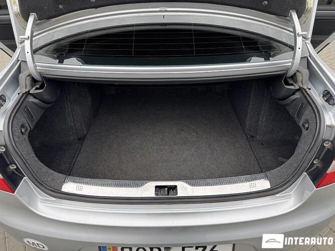 Skoda Superb 48 interauto-car