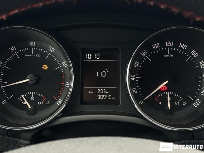 Skoda Superb 37 interauto-car