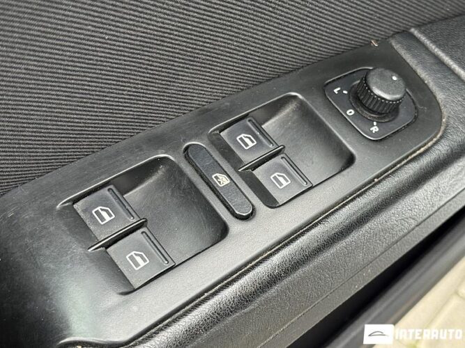 Skoda Superb 46 interauto-car