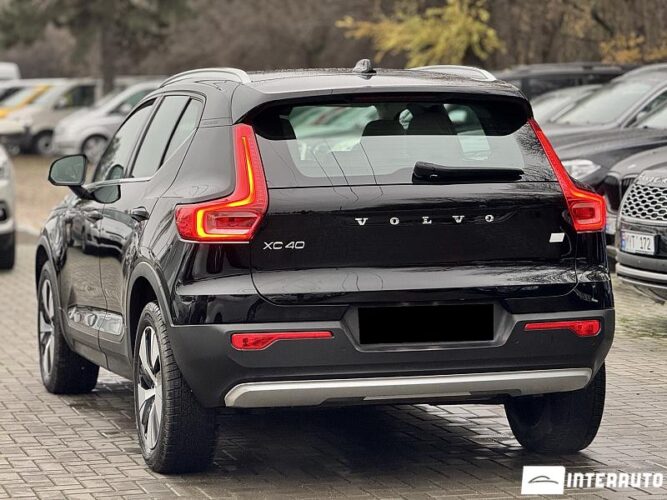 volvo XC 40 2021