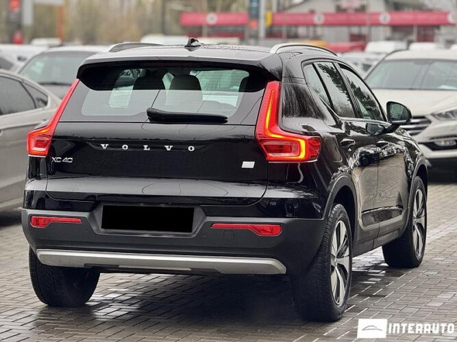 volvo XC 40 2021