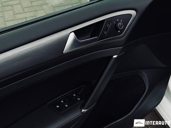 Volkswagen Golf 48 volkswagen Golf 2020