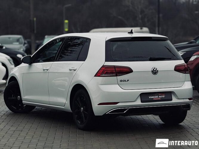 Volkswagen Golf 34 volkswagen Golf 2020