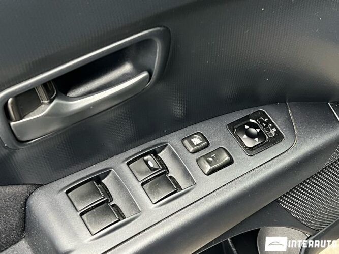 mitsubishi Outlander XL 2011