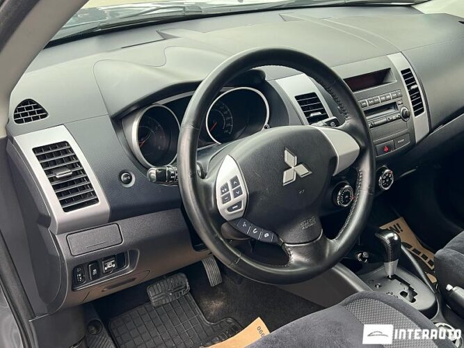 mitsubishi Outlander XL 2011