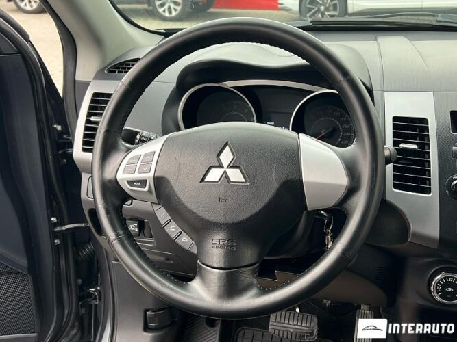 mitsubishi Outlander XL 2011