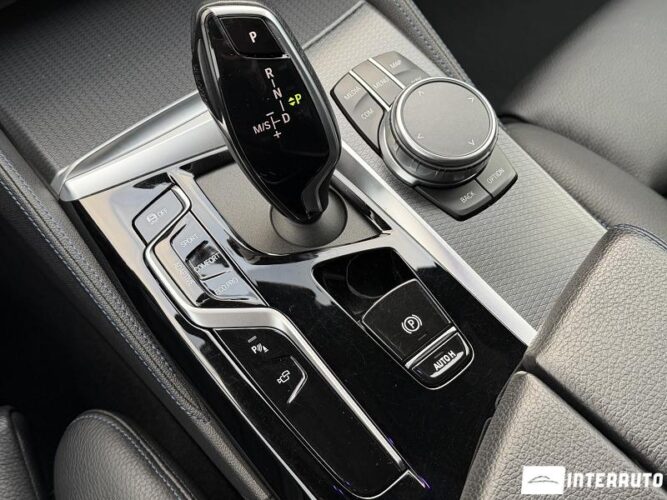 BMW 520 51 bmw 520 2020