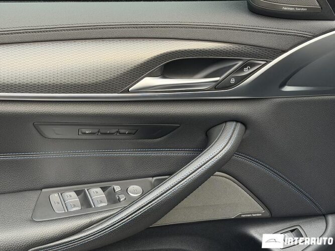 BMW 520 43 bmw 520 2020