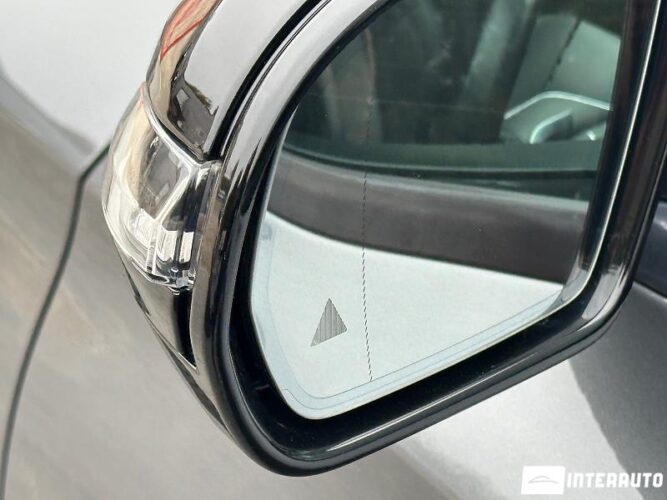 Mercedes E 220 51 mercedes E 220 2020