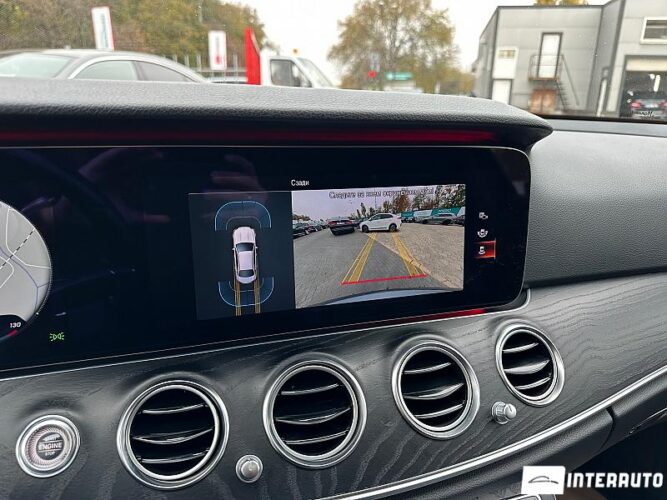 Mercedes E 220 41 mercedes E 220 2020