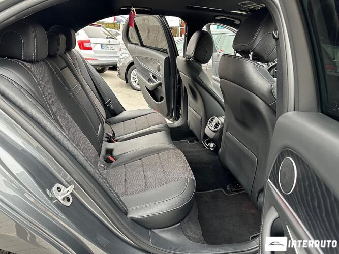 Mercedes E 220 47 mercedes E 220 2020