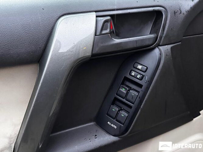 toyota Land Cruiser Prado 2010