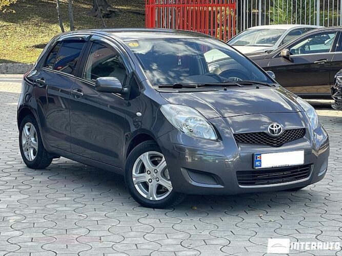 Toyota Yaris 2009 doar la InterAuto