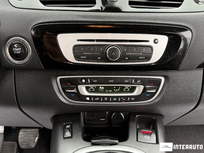 renault Grand Scenic 2015