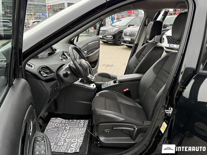 renault Grand Scenic 2015