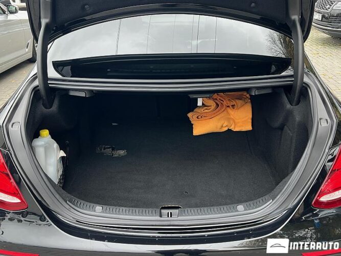 Mercedes E 220 65 mercedes E 220 2016