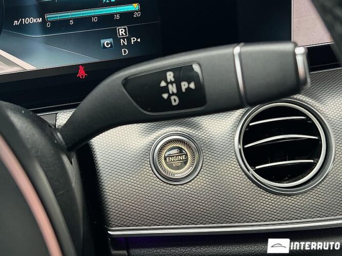 Mercedes E 220 54 mercedes E 220 2016